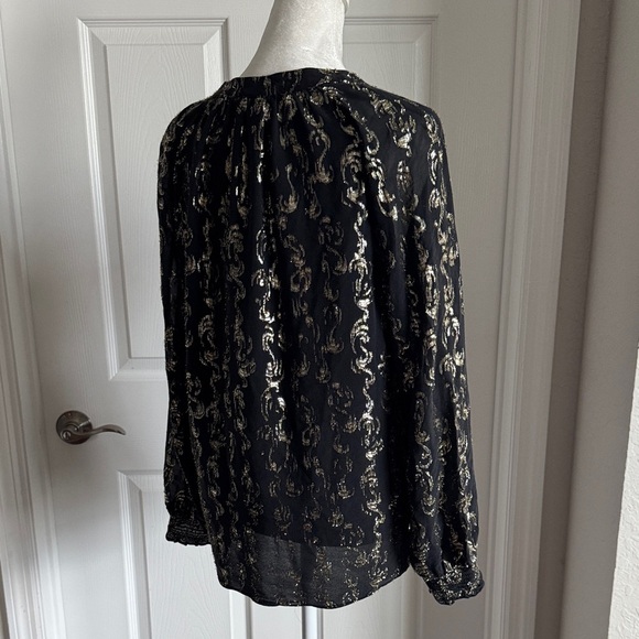 Lilly Pulitzer Black and Gold Patterned Blouse - Picture 8 of 16